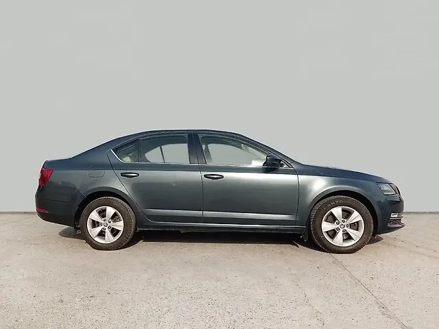Used Skoda Octavia [2017-2021] 1.8 TSI Style Plus AT [2017] in Noida