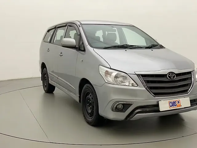 Used 2015 Toyota Innova in Delhi