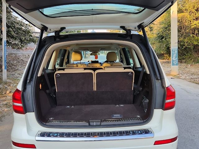 Used Mercedes-Benz GLS [2016-2020] 400 4MATIC in Meerut