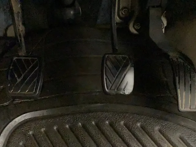 Used Maruti Suzuki Swift DZire [2011-2015] VXI in Delhi