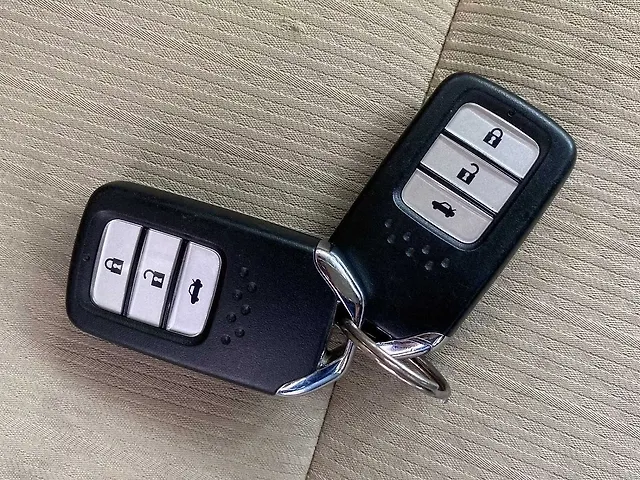 Used Honda City 4th Generation V CVT Petrol [2017-2019] in Ahmedabad