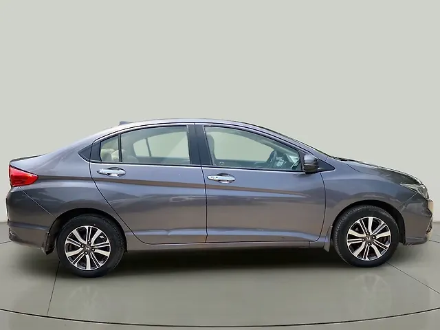 Used Honda City 4th Generation V CVT Petrol [2017-2019] in Ahmedabad