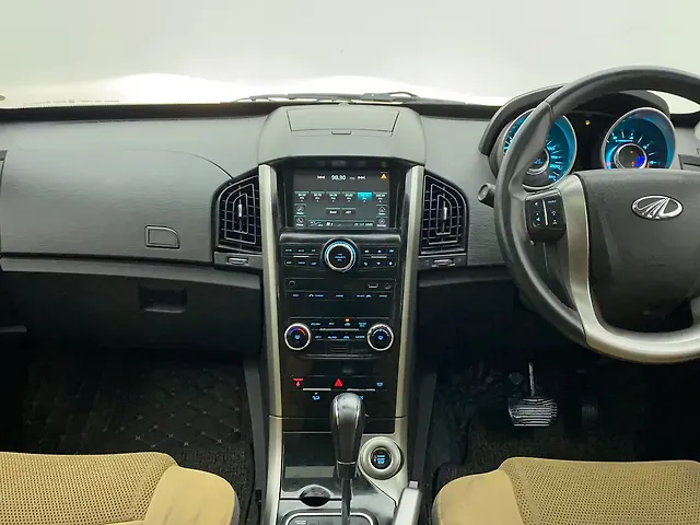 Used Mahindra XUV500 [2015-2018] W9 AT in Delhi
