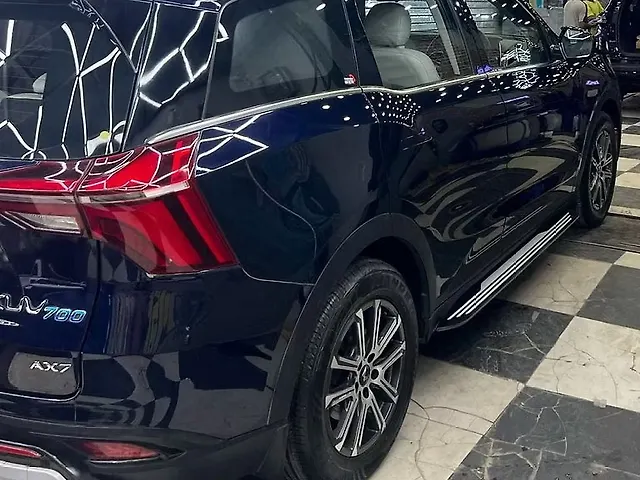 Used Mahindra XUV700 AX 7 Diesel AT AWD 7 STR [2021] in Meerut