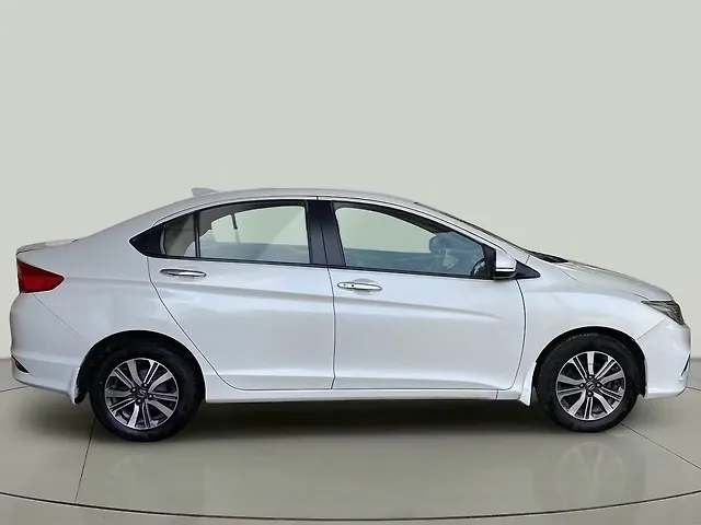 Used Honda City 4th Generation V CVT Petrol [2017-2019] in Ahmedabad