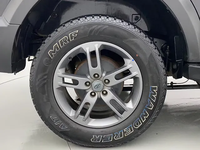 Used Mahindra Thar LX Hard Top Petrol AT in Ahmedabad
