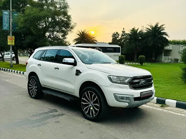 Used Ford Endeavour [2016-2019] Titanium 3.2 4x4 AT in Chandigarh