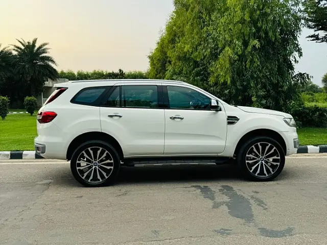 Used Ford Endeavour [2016-2019] Titanium 3.2 4x4 AT in Chandigarh