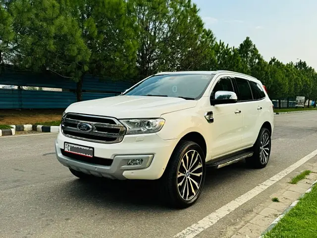 Used Ford Endeavour [2016-2019] Titanium 3.2 4x4 AT in Chandigarh