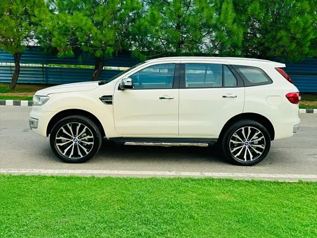 Used Ford Endeavour [2016-2019] Titanium 3.2 4x4 AT in Chandigarh