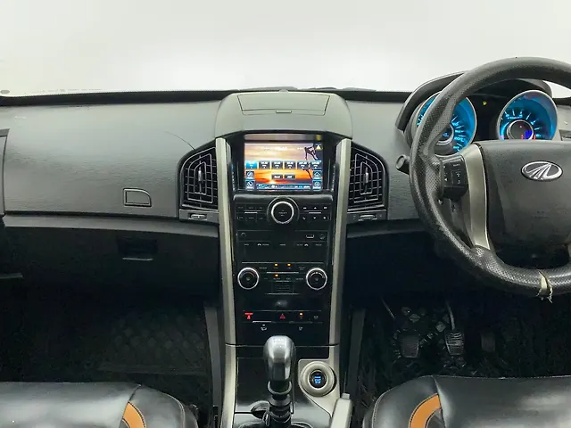 Used Mahindra XUV500 W9 [2018-2020] in Delhi
