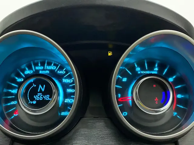 Used Mahindra XUV500 W9 [2018-2020] in Delhi