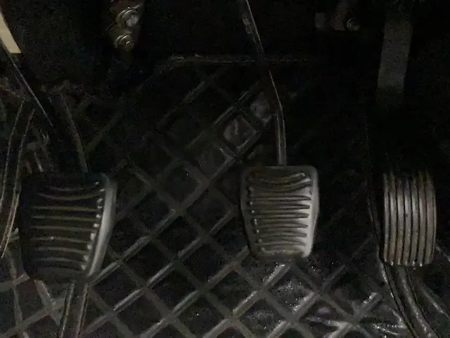 Used Mahindra XUV500 W9 [2018-2020] in Delhi