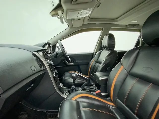 Used Mahindra XUV500 W9 [2018-2020] in Delhi