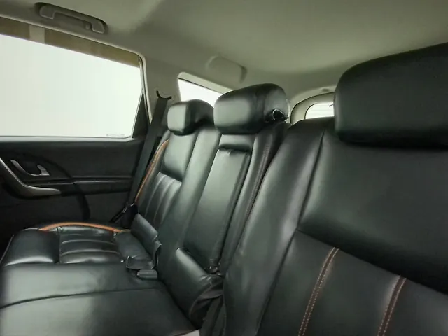 Used Mahindra XUV500 W9 [2018-2020] in Delhi