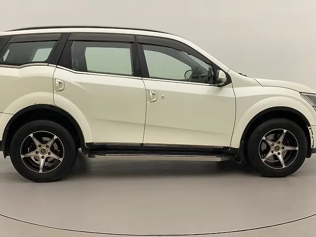 Used Mahindra XUV500 W9 [2018-2020] in Delhi