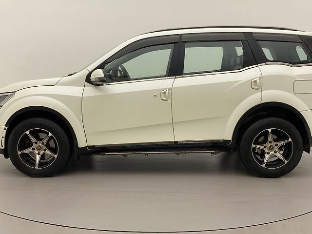 Used Mahindra XUV500 W9 [2018-2020] in Delhi