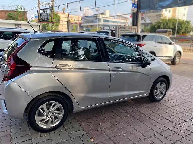 Used Honda Jazz [2015-2018] VX Petrol in Lucknow