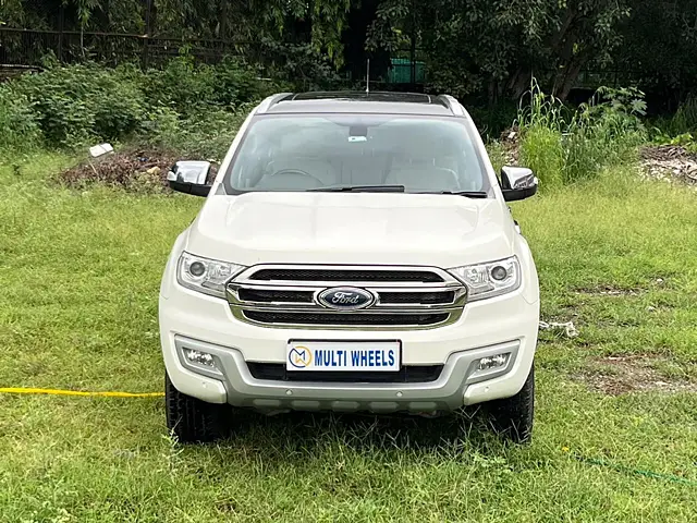 Used 2017 Ford Endeavour in Delhi