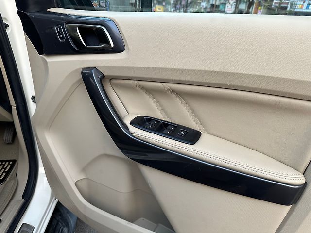 Used Ford Endeavour [2016-2019] Titanium 3.2 4x4 AT in Delhi