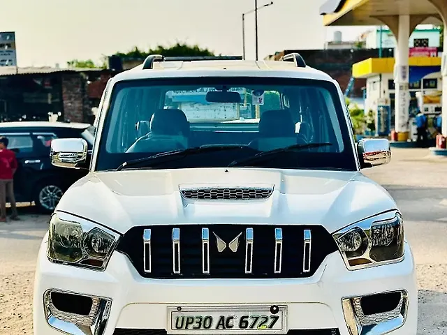 Used 2016 Mahindra Scorpio in Lucknow