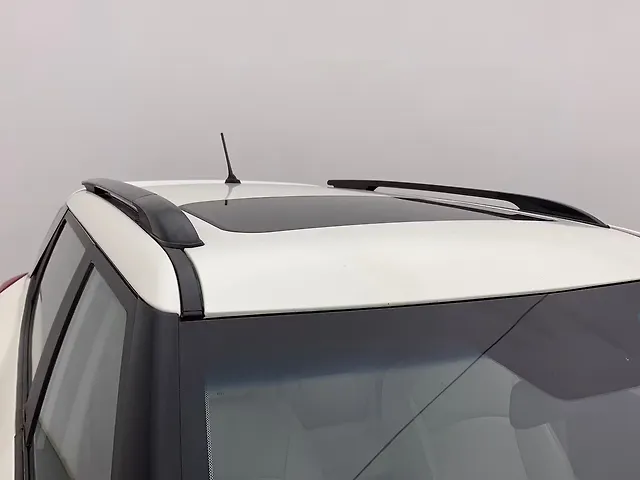 Used Mahindra XUV300 [2019-2024] W8 (O) 1.2 Petrol in Hyderabad
