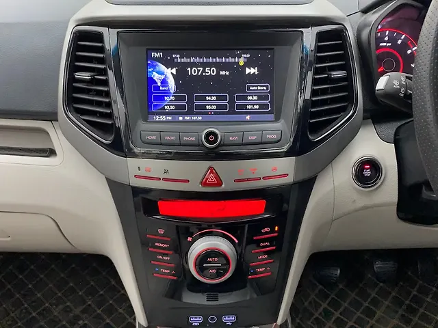 Used Mahindra XUV300 [2019-2024] W8 (O) 1.2 Petrol in Hyderabad