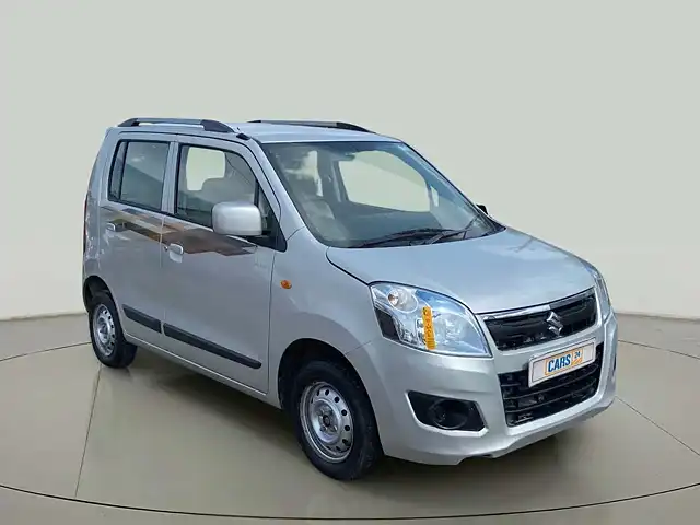 Used 2015 Maruti Suzuki Wagon R in Surat