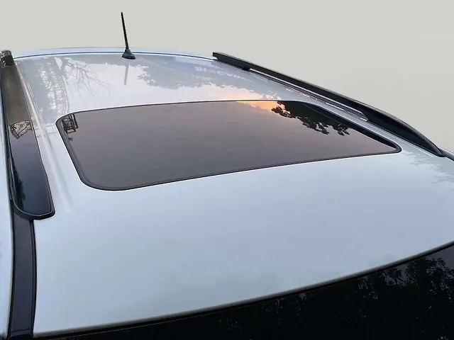 Used Mahindra XUV300 [2019-2024] W8 (O) 1.5 Diesel [2020] in Ahmedabad