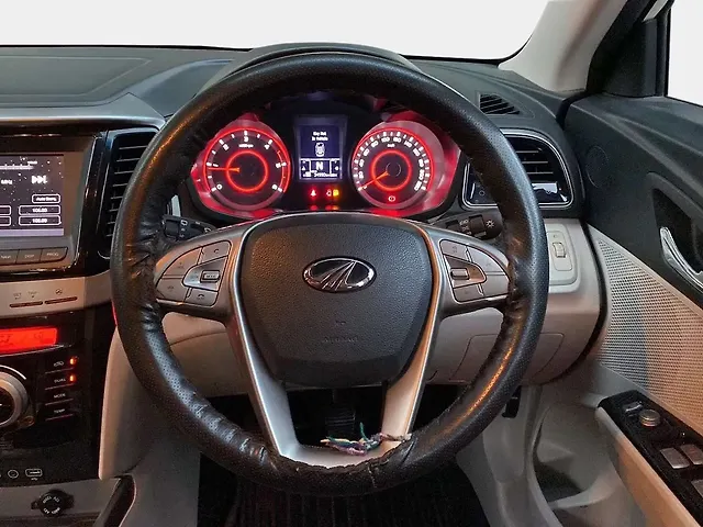 Used Mahindra XUV300 [2019-2024] W8 (O) 1.5 Diesel [2020] in Ahmedabad