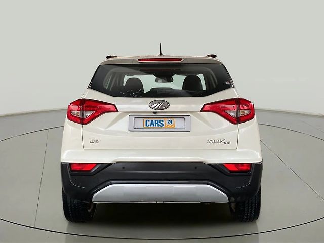 Used Mahindra XUV300 [2019-2024] W8 (O) 1.5 Diesel [2020] in Ahmedabad