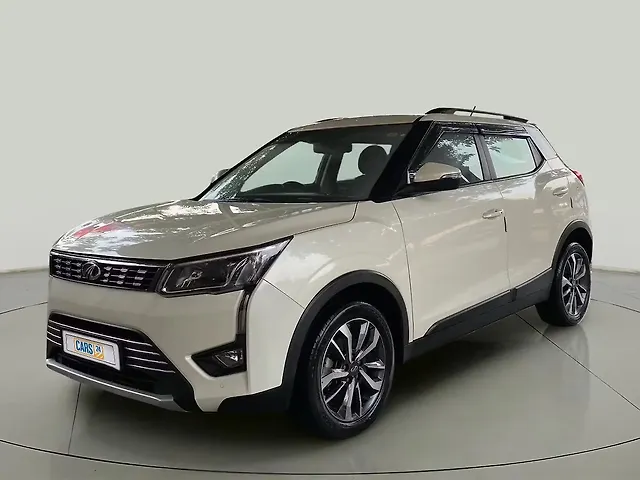 Used Mahindra XUV300 [2019-2024] W8 (O) 1.5 Diesel [2020] in Ahmedabad