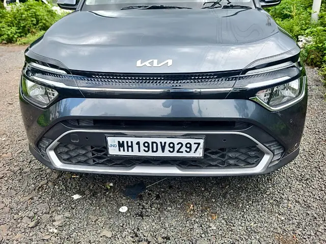 Used 2022 Kia Carens in Jalgaon