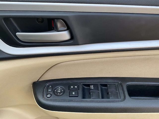 Used Honda Amaze [2018-2021] 1.2 VX CVT Petrol [2019-2020] in Hyderabad