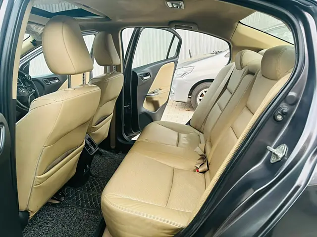 Used Honda City [2014-2017] VX (O) MT in Guwahati
