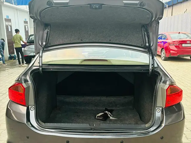 Used Honda City [2014-2017] VX (O) MT in Guwahati