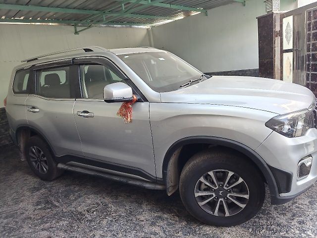 Used Mahindra Scorpio N Z8 Petrol MT 7 STR [2022] in Meerut