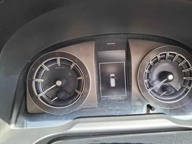 Used Toyota Innova Crysta [2016-2020] 2.8 ZX AT 7 STR [2016-2020] in Lucknow