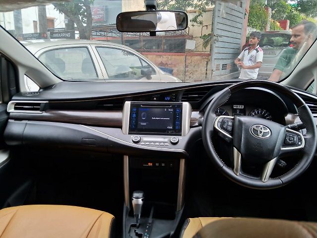 Used Toyota Innova Crysta [2016-2020] 2.8 ZX AT 7 STR [2016-2020] in Lucknow