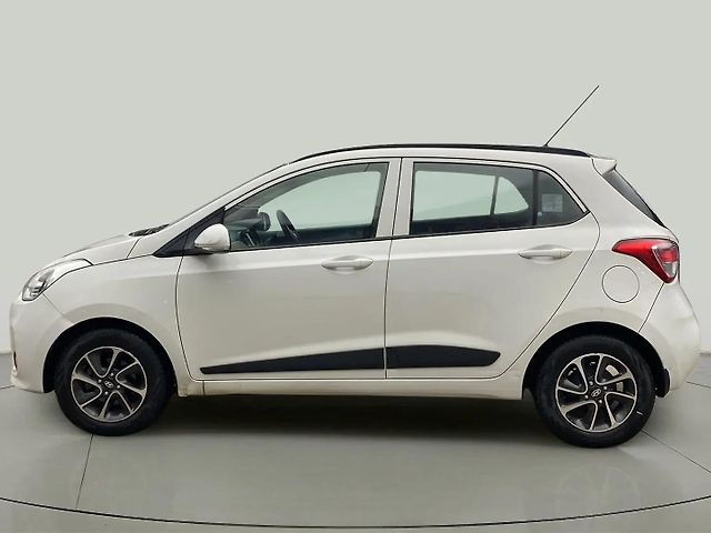 Used Hyundai Grand i10 Sportz (O) AT 1.2 Kappa VTVT [2017-2018] in Delhi