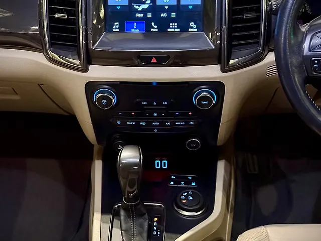 Used Ford Endeavour [2016-2019] Titanium 3.2 4x4 AT in Delhi