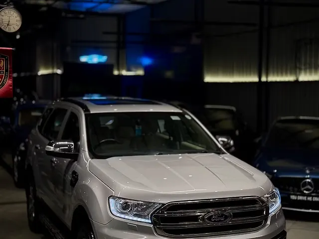 Used Ford Endeavour [2016-2019] Titanium 3.2 4x4 AT in Delhi