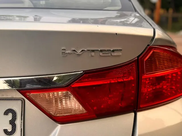 Used Honda City 4th Generation V Petrol [2017-2019] in Kanpur
