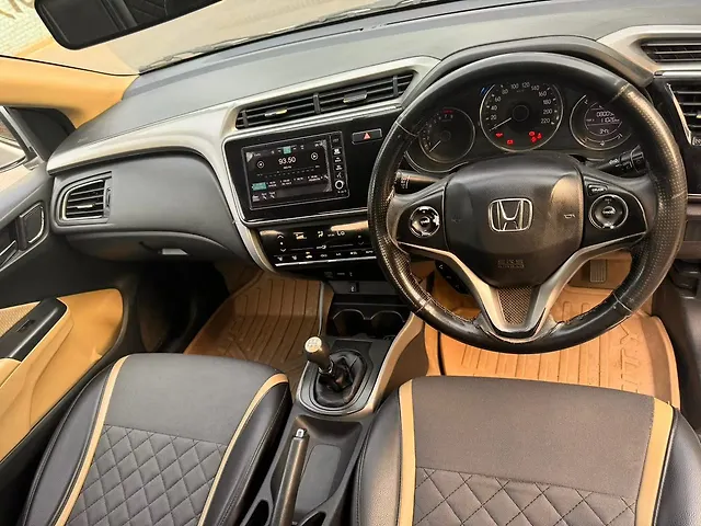 Used Honda City 4th Generation V Petrol [2017-2019] in Kanpur