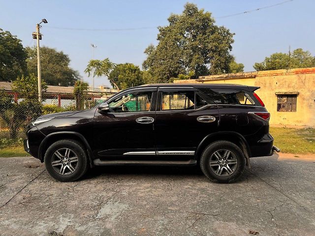 Used Toyota Fortuner [2016-2021] 2.8 4x2 MT [2016-2020] in Kanpur
