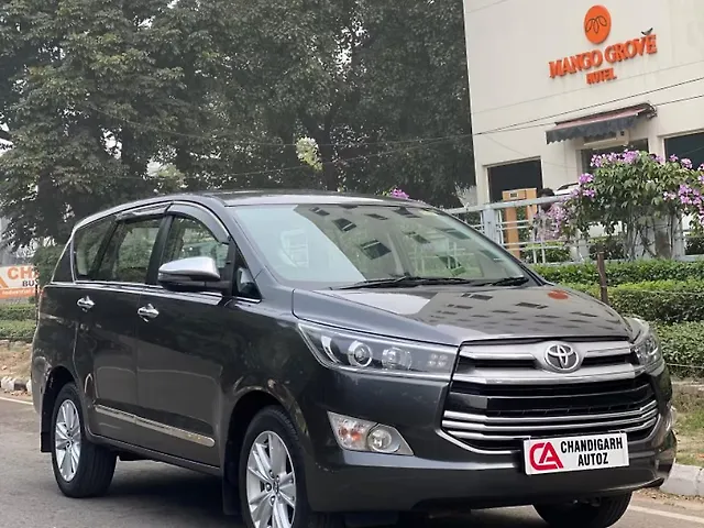 Used Toyota Innova Crysta [2016-2020] 2.8 ZX AT 7 STR [2016-2020] in Chandigarh