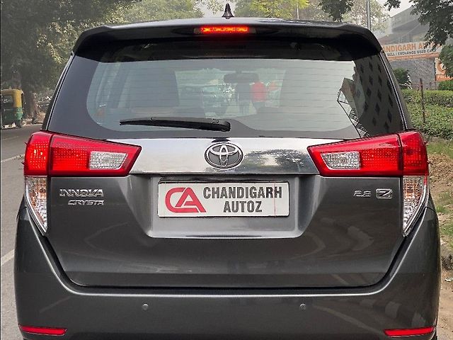 Used Toyota Innova Crysta [2016-2020] 2.8 ZX AT 7 STR [2016-2020] in Chandigarh