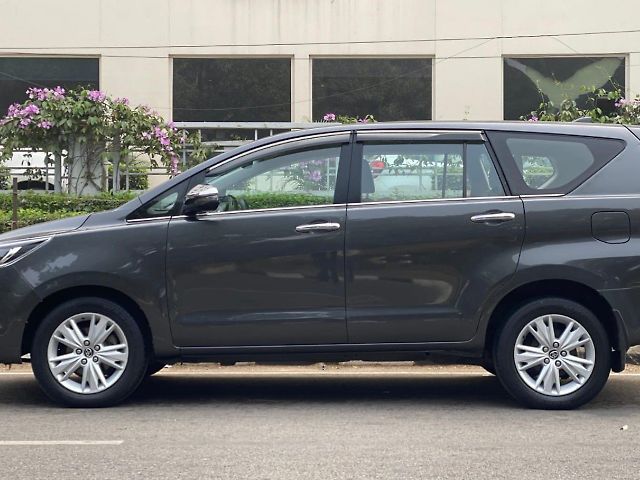 Used Toyota Innova Crysta [2016-2020] 2.8 ZX AT 7 STR [2016-2020] in Chandigarh