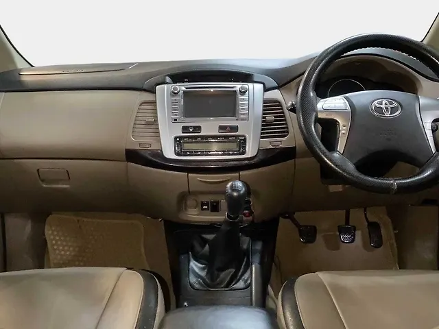 Used Toyota Innova [2013-2014] 2.5 VX 8 STR BS-III in Chandigarh