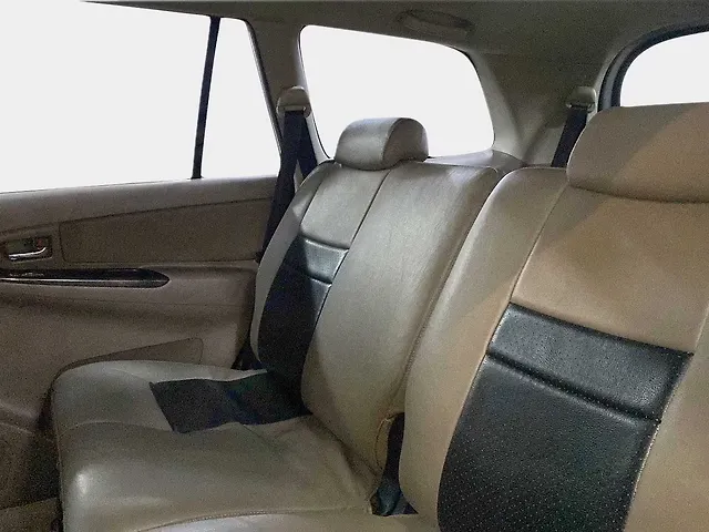 Used Toyota Innova [2013-2014] 2.5 VX 8 STR BS-III in Chandigarh